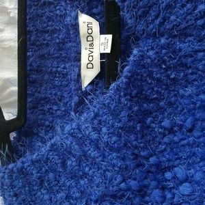 Davi&Dani Popcorn Sweater size Small